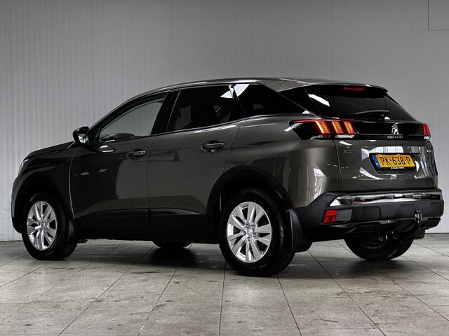 Peugeot 3008 1.2 PureTech Active/ Trekhaak/ Virtual Dash./ 17'' LMV/ PDC V+A/ Clima/ Cruise/ Elek. pakket/ Isofix/ Bluetooth/ Armsteun/ Multi. LEDER. Stuur/ Mistl./ Extra getint glas.