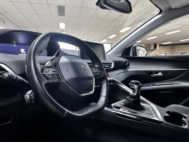 Peugeot 3008 1.2 PureTech Active/ Trekhaak/ Virtual Dash./ 17'' LMV/ PDC V+A/ Clima/ Cruise/ Elek. pakket/ Isofix/ Bluetooth/ Armsteun/ Multi. LEDER. Stuur/ Mistl./ Extra getint glas.