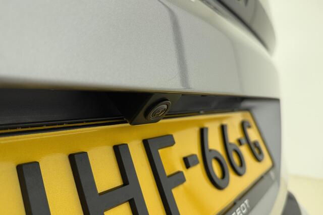 Peugeot 3008 1.2 Hybrid 136 Allure | Elektr. achterklep | Navigatie | Achteruitrijcamera | Climate Control | Half lederen bekleding | Keyless Entry