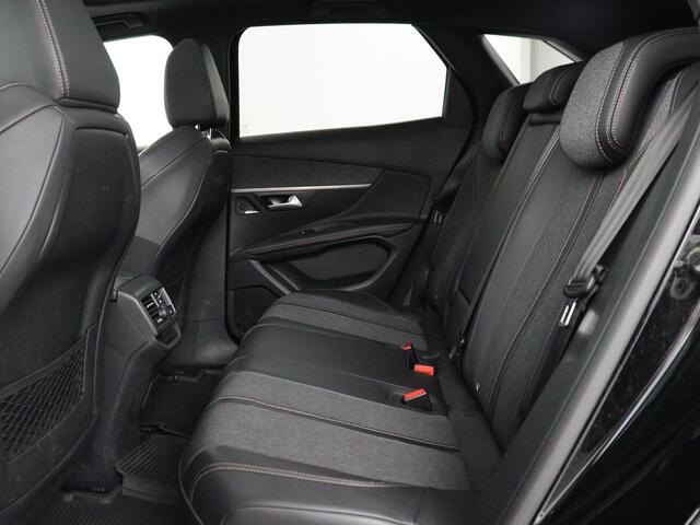 Peugeot 3008 1.6 e-THP Allure | Panoramadak | Trekhaak | Stoelverwarming | Adaptive cruise | FOCAL Sound | 360 Camera | Half leder | Keyless | Full LED | Massage | Navigatie