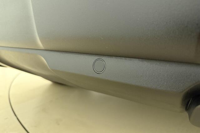 Peugeot 3008 1.6 HYbrid 180 Allure Pack Business | 19 inch | Automaat | Navigatie | Camera | Climate control | Parkeersensoren