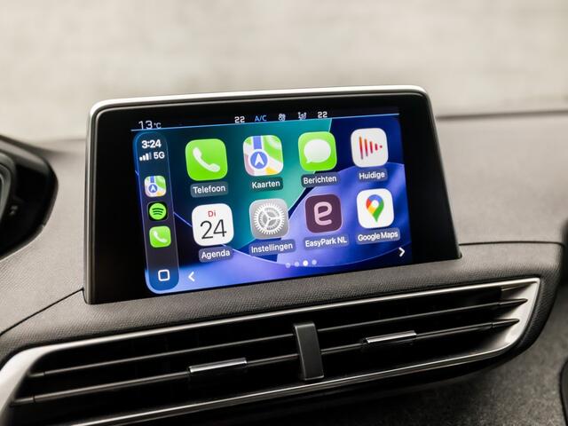 Peugeot 3008 1.2 PureTech Allure Sport (APPLE CARPLAY, GROOT NAVI, LEDER, GETINT GLAS, PARKEERSENSOREN, SPORTSTOELEN, CRUISE, LANE ASSIST, NIEUWSTAAT)