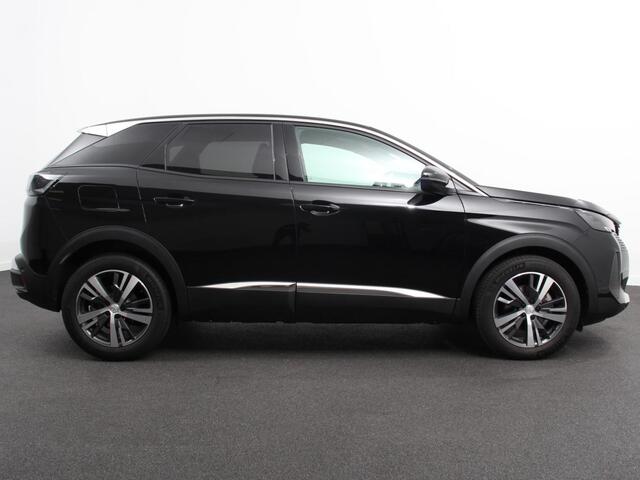 Peugeot 3008 1.2 PureTech Automaat Allure | Climate control | Adaptive cruise control | Camera | Parkeersensoren | Verwarmde voorstoelen | LED | Navigatie | Apple Carplay/ Android Auto