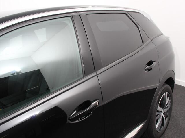 Peugeot 3008 1.2 PureTech Automaat Allure | Climate control | Adaptive cruise control | Camera | Parkeersensoren | Verwarmde voorstoelen | LED | Navigatie | Apple Carplay/ Android Auto