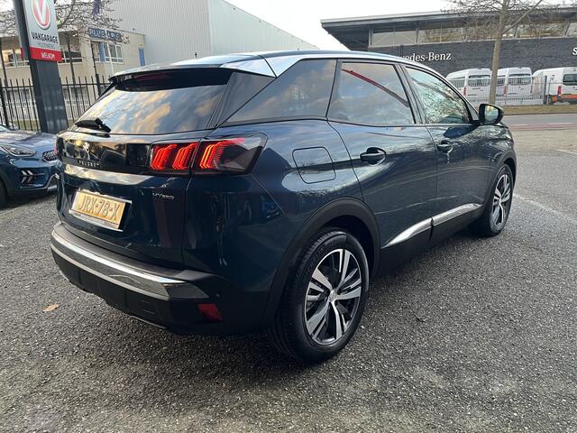 Peugeot 3008 1.6 HYbrid 225 Allure 1e EIGENAAR // UNIEK 7500KM!!!! // DODEHOEK // HALF LEDER // CAMERA+SENSOREN // NAVI+CARPLAY // CRUISE // CLIMA //