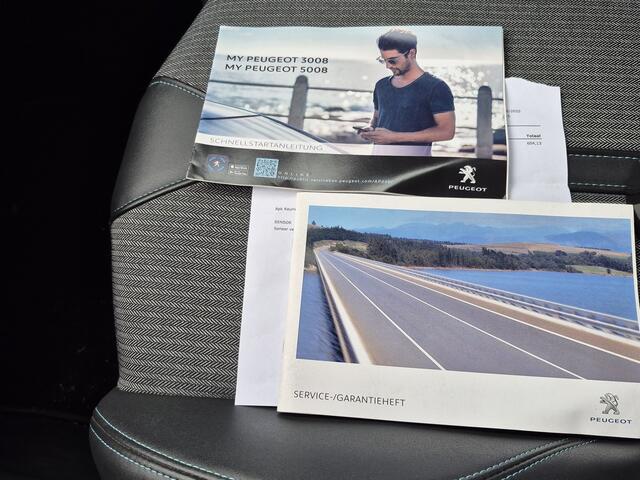 Peugeot 3008 1.2 PureTech Allure WORDT VERWACHT !! | Automaat | Navigatie | Apple Carplay en Android Auto | Parkeersensoren Voor en Achter | Stoelverwarming |