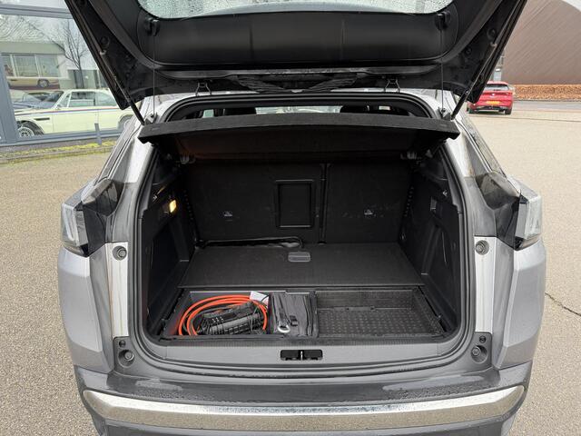 Peugeot 3008 1.6 HYbrid 225 Active Pack Business PHEV| RIJKLAAR!| DODE HOEK SENSOR| ACHTERUITRIJCAMERA| STANDKACHEL| INCL. 12 MND BOVAG GARANTIE|