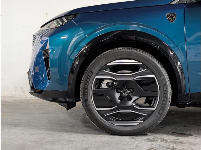 Peugeot 3008 e-3008 Launch Edition EV Dual Motor 73kWh 325pk | SCHUIF/KANTELDAK | NAVI | 360° CAMERA | FOCAL® HI-FI | ELEKTR. A. KLEP | STUUR + STOELVERW. | AGR-STOEL |