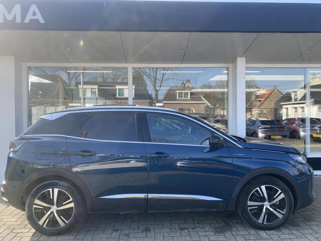 Peugeot 3008 1.6 HYbrid4 300 GT | Automaat | Achteruitrij camera | Apple carplay | Voorstoelen verwarmd | Navigatie systeem full map | Schuif/Kantel dak