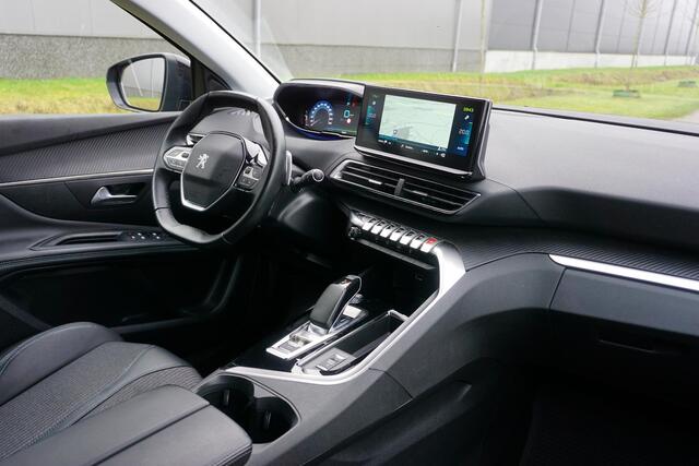 Peugeot 3008 1.6 HYbrid 225 Allure in Topstaat |BTW auto |Trekhaak |Full-LED koplampen |Camera |Cruise |Navi |Carplay |Parkeersensoren |Automaat |1e eigenaar