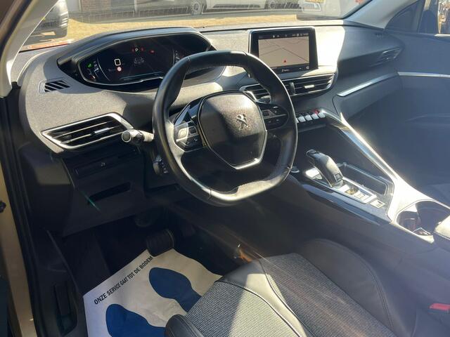 Peugeot 3008 1.2 130pk Allure. Camera,