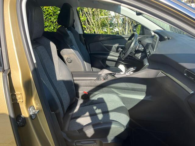 Peugeot 3008 1.2 130pk Allure. Camera,