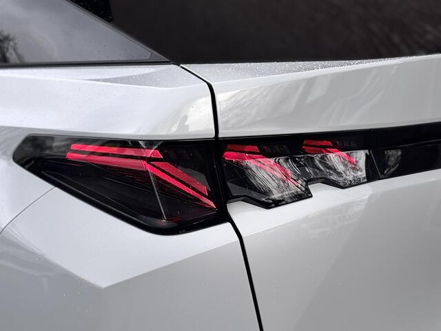 Peugeot 3008 GT 1.2 Hybrid 145pk e-DSC6 | ALCANTARA INTERIOR | HANDSFREE A.KLEP | STOEL + STUURVERW. | AGR-STOELEN | MASSAGE | VOORRUITVERW. | PANORAMIC NAVIGATION |