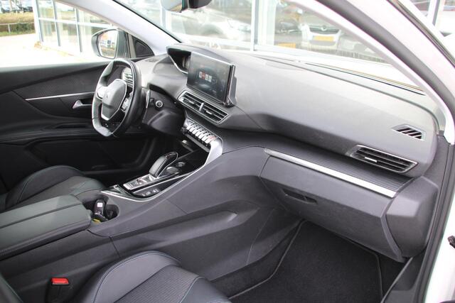 Peugeot 3008 1.6 HYbrid 225 Allure Automaat Plug-in Airco Navi Camera Carplay Trekhaak Stoelverwarming Nieuwstaat