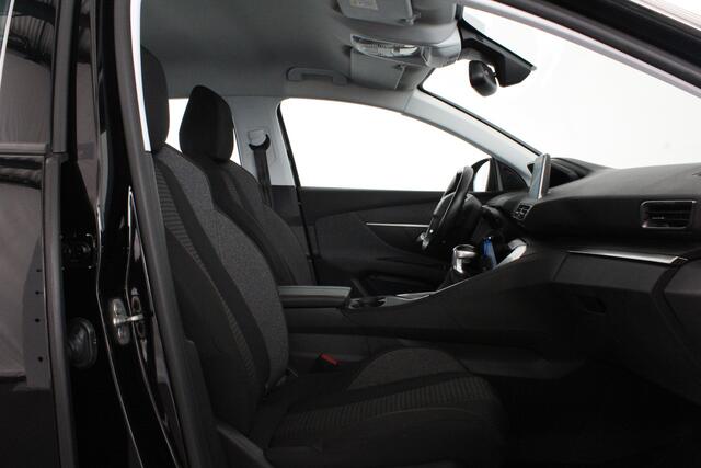 Peugeot 3008 1.2 PureTech Active > Camera/Trekhaak/PDC