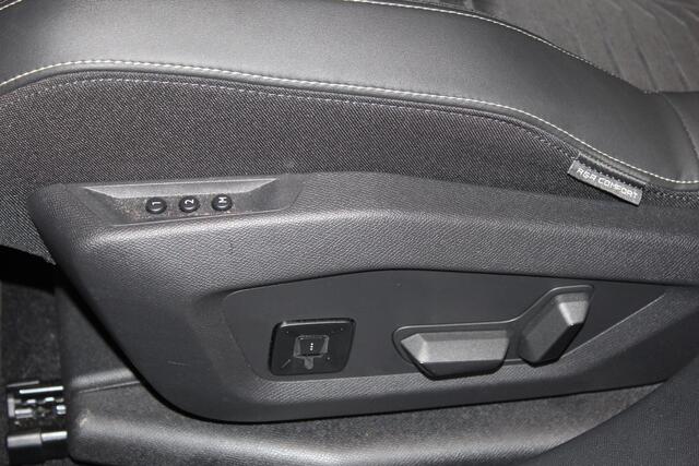 Peugeot 3008 1.2 Hybrid 145 GT