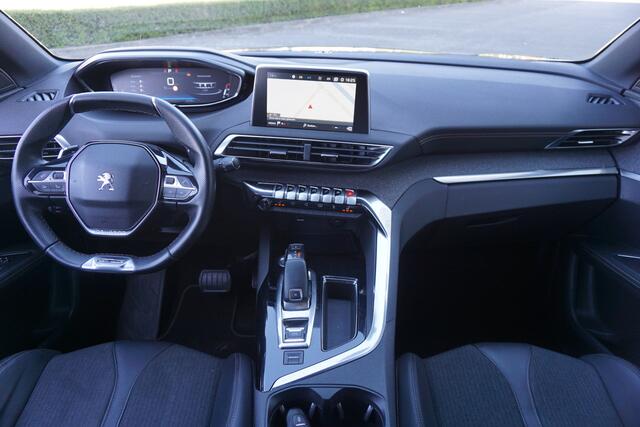 Peugeot 3008 1.2 PureTech GT-Line AUTOMAAT - Climate / Navi / Cruise / Stoelverw. / Camera / Trekhaak / Parkeers.