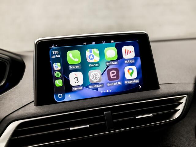 Peugeot 3008 1.2 PureTech Allure Sport (APPLE CARPLAY, GROOT NAVI, PARKEERSENSOREN, LEDER, SPORTSTOELEN, GETINT GLAS, CRUISE, NIEUWE APK, NIEUWSTAAT)