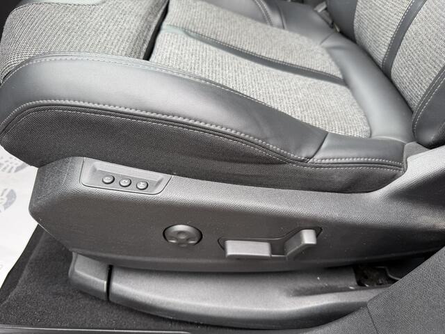 Peugeot 3008 1.2 PureTech Allure BOMVOL RIEM VERVANGEN