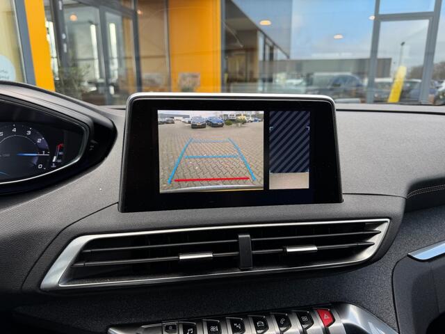 Peugeot 3008 1.2 GT Line - Navi - camera - all season banden - stoelverwarming