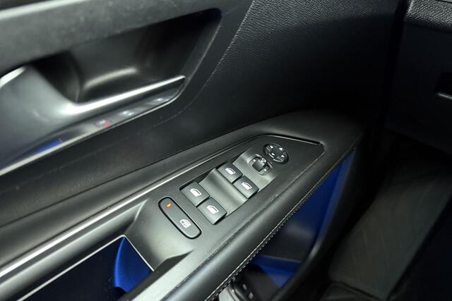 Peugeot 3008 1.6 e-THP Allure Focal Hi-Fi Audio l Camera l Schuif-Kantel Panoramadak l LED Dagrijverlichting l Apple Carplay & Android Auto l Cruise Control l Climate Control l PDC Voor & Achter l 18'' Lichtmetalen Velgen