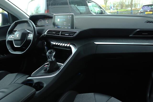 Peugeot 3008 1.2 PT CROSSWAY | TREKHAAK | CAMERA | CARPLAY | CRUISE | STOELVERWARMING | CLIMATE | SIDE-ASSIST |