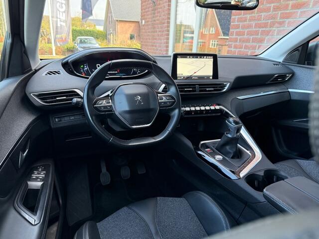 Peugeot 3008 1.2 PureTech BL Prem NIEUWE APK / TREKHAAK / CAMERA / 1/2 LEER /