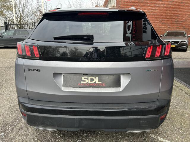 Peugeot 3008 1.6 HYbrid 225 GT BLACK PACK // PANO/SCHUIFKANTELDAK // ADAPTIVE CRUISE // FULL LED // FOCAL AUDIO // NAVI + CARPLAY // CAMERA