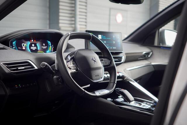 Peugeot 3008 1.6 HYbrid4 300 GT / Dode Hoek / Zwart Dak / Parelmoer Wit / Carplay