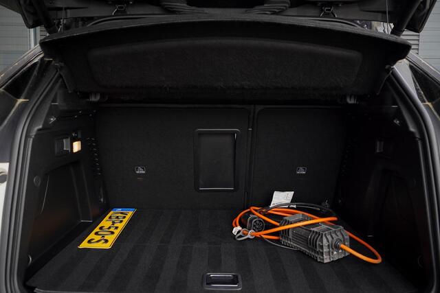 Peugeot 3008 1.6 HYbrid4 300 GT / Dode Hoek / Zwart Dak / Parelmoer Wit / Carplay