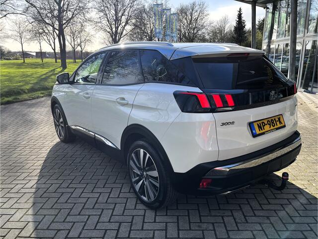 Peugeot 3008 1.2 PureTech Première | CARPLAY | CAM | ELEKTR. ACHTERKLEP | NAVI | PANO-SCHUIF/KANTELDAK | PDC V&A | TREKHAAK