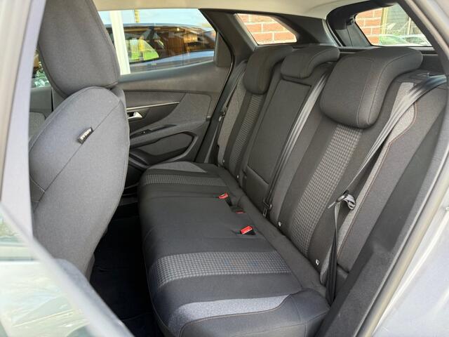 Peugeot 3008 1.2 PT 131PK Active P.Bns CAMERA / VIRTUAL.COCKPIT / GROOT.NAVI