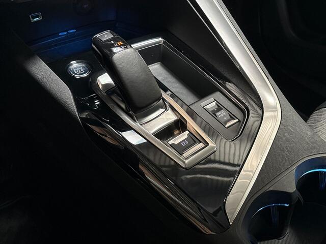 Peugeot 3008 Hybrid 225 Allure Sport 225Pk Automaat (APPLE CARPLAY, GROOT NAVI, LEDER, 360 CAMERA, SPORTSTOELEN, GETINT GLAS, LANE ASSIST, NIEUWSTAAT)