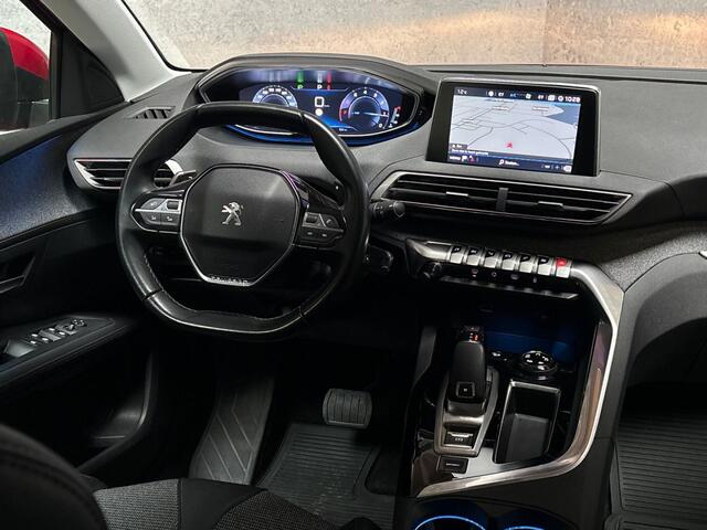 Peugeot 3008 1.2 PureTech Allure Sport Automaat (APPLE CARPLAY, PARELMOER, GROOT NAVI, 360 CAMERA, LEDER, SPORTSTOELEN, GETINT GLAS, LANE ASSIST, NIEUWSTAAT)