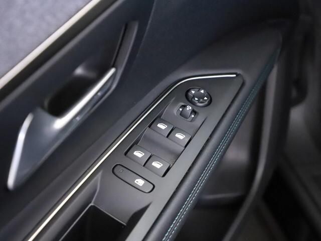 Peugeot 3008 1.2T 130pk Automaat Allure Leder/Ecc/Nav/Led/ CarPlay/Camera/Ad.Cruise