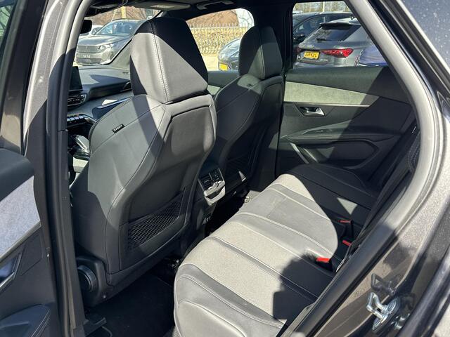 Peugeot 3008 1.6 HYbrid4 300 GT VAN ¤26.900,- NU VOOR SLECHTS ¤24.877,- Uw LENTEVOORDEEL ¤2.023,-PANORAMADAK| ADAPTIVE CRUISE CONTROL| STANDKACHEL| CAMERA VOOR + ACHTER|