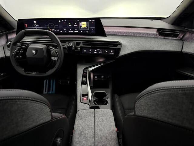 Peugeot 3008 1.2 Hybrid 145 GT Camera, Led, Half leder, Navi, Apple carplay, Rijstrook correctie, Cruise control, Keyless start, 2 jaar garantie