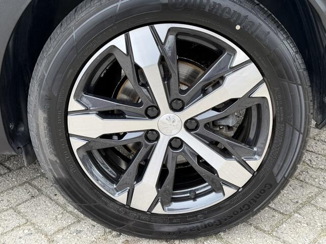 Peugeot 3008 130 Pk * AUTOMAAT * Luxe Allure * Net binnen * zeer veel opties Vingerhoets; Vierde Generatie Eersteklas Service. Al meer dan 100 jaar een begrip in de Brabantse Kempen.