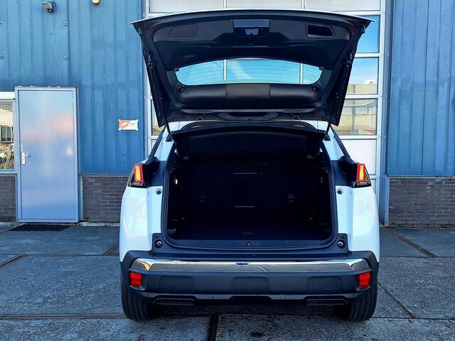 Peugeot 3008 1.2 PureTech Executive, Airco, Navigatie Pdc achter, Telefoon, 2e Eigenaar!