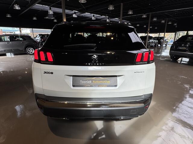 Peugeot 3008 1.6 GT Hybride 4 300 PK AWD Panorama Automaat navigatie, Climate 19 inch Sfeerverlichting