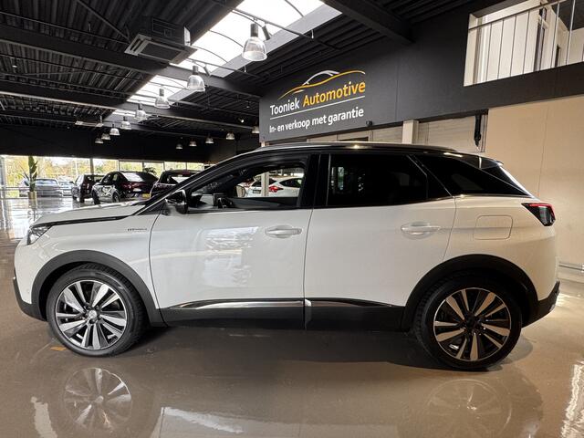 Peugeot 3008 1.6 GT Hybride 4 300 PK AWD Panorama Automaat navigatie, Climate 19 inch Sfeerverlichting