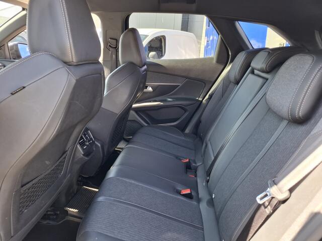 Peugeot 3008 1.2 PureT. Blue Lease Premium MOTORPROBLEEM!