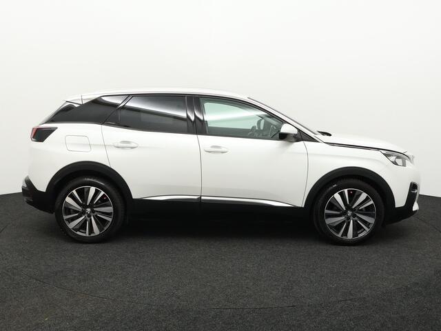 Peugeot 3008 1.2 PureTech Blue Lease Premium Avantage Apple Carplay/Android Auto, Achteruitrijcamera, Cruise control, Bluetooth, Parkeersensor voor en achter, Regensensor, Rijstrooksensor, stuur multifunctioneel Stap in comfort en stijl met deze Peugeot 3008 1.2 PureT