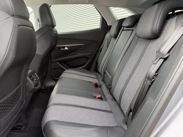 Peugeot 3008 1.2 PureTech Allure | Nieuw Binnen! | Stoelverwarming | Navi | Clima