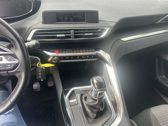 Peugeot 3008 1.2 PureTech Access