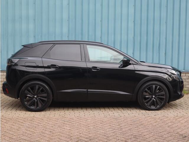 Peugeot 3008 GT 1.6 PHEV HYbrid 225pk e-EAT8 | AUTOMAAT | NAVI | SCHUIF/KANTELDAK | BLACK PACK | STOELVERW. | CAMERA | MASSAGE STOELEN |