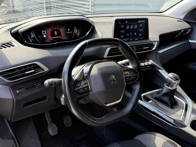 Peugeot 3008 BWJ 2019 | 1.2T 131PK Executive | TREKHAAK | CLIMA | NAVI | CARPLAY | PDC | PRIVACY GLASS | 17'' LMV