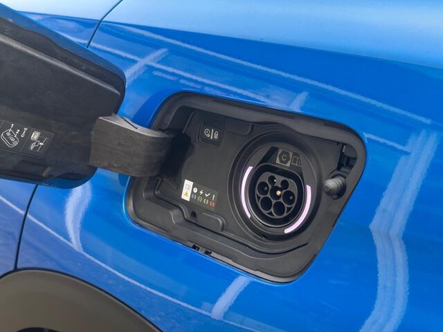 Peugeot 3008 1.6 HYBRID225 ALLURE TREKHAAK