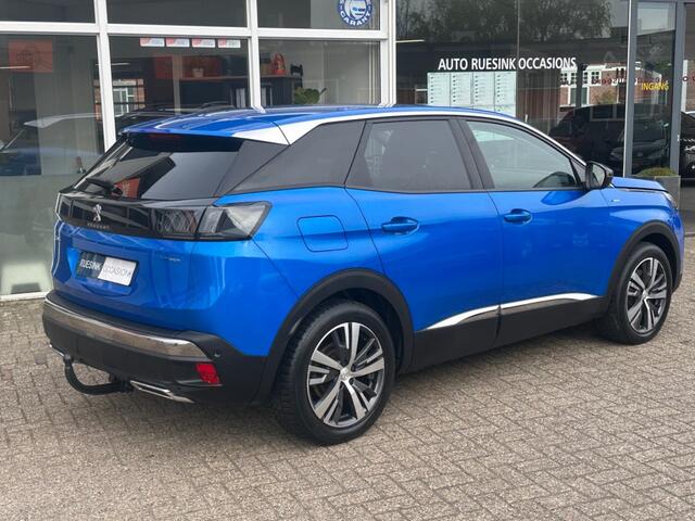 Peugeot 3008 1.6 HYBRID225 ALLURE TREKHAAK
