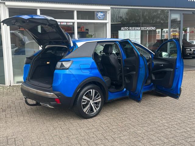 Peugeot 3008 1.6 HYBRID225 ALLURE TREKHAAK